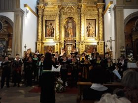 Actuación del Coro de Mujeres de la Escuela de Música Luis Aramburu en la iglesia de Elorriaga